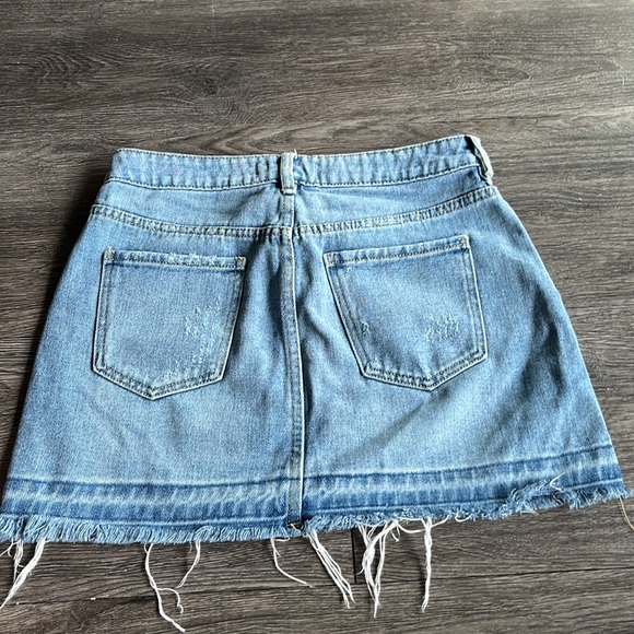 High Rise Pac Sun Skirt - Picture 2 of 4